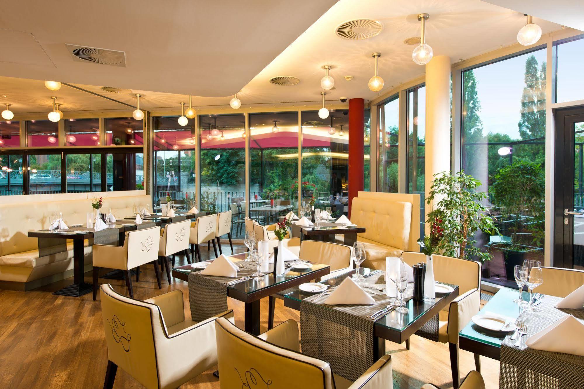 Adrema Hotel Berlim Exterior foto